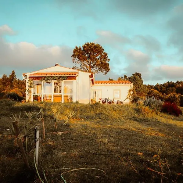 Monte da Urze Aljezur - Agroturismo, hotel v destinaci Aljezur