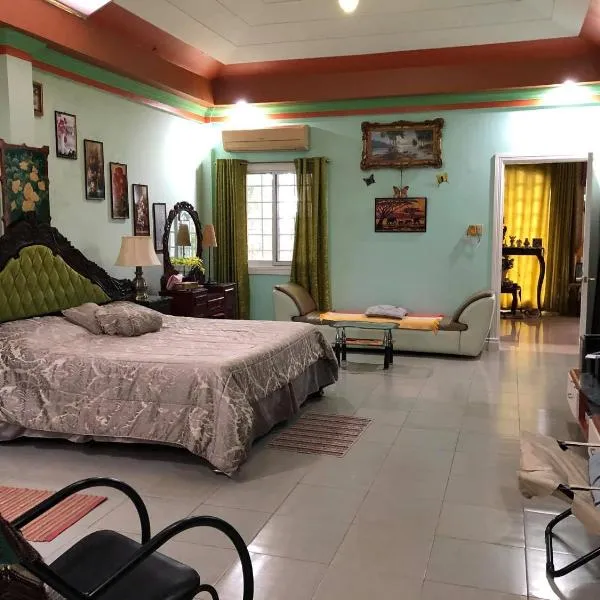 Villa 301 B&B, hotel v destinaci Baclayon