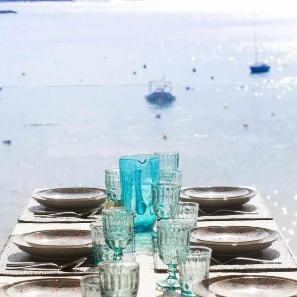 Beachfront Es Turo, hotel v destinaci Colonia Sant Jordi