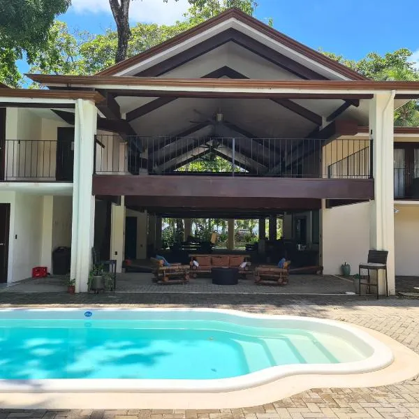 Hona Beach Hotel, hotel v destinaci Dominical