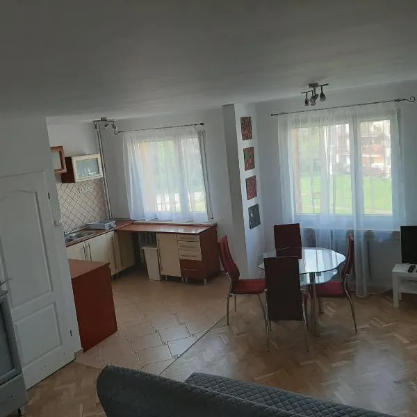 Apartament Bella, hotel en Kraśnik Dolny