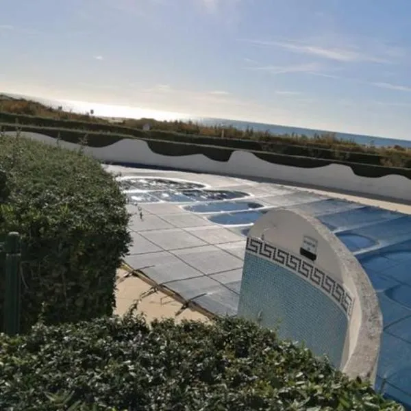 CALME-APPARTEMENT, hotel in La Grande-Motte