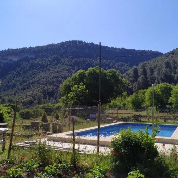 Casas rurales Las Rochas, hotel v destinácii Casas de Ves