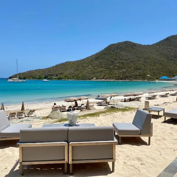 Le Domaine Anse Marcel Beach Resort, hotel v destinaci Anse Marcel 