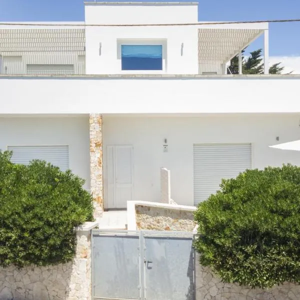 Camere al mare, hotel v destinaci Torre Suda