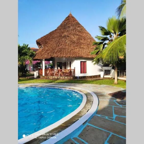 Dadida‘s Pool Cottage, hotell sihtkohas Diani Beach