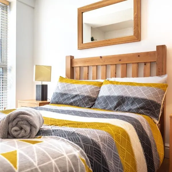The Old Library - Newbury Town Centre - Within easy reach of Train Station and Racecourse, ξενοδοχείο σε Newbury