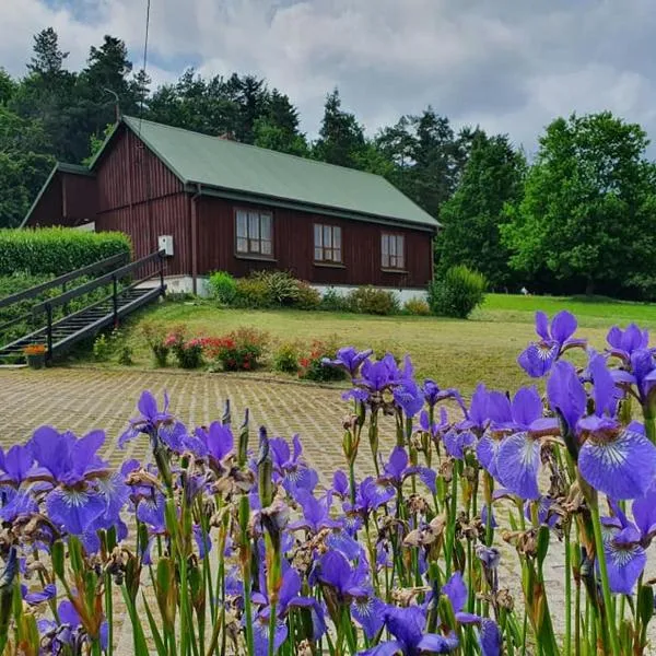 Świętokrzyska Chata Biegacza - dom przy szlaku, hotel in Nowa Słupia