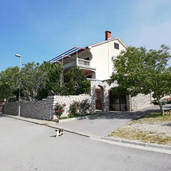 Sobe Apartma Galic, hotel in Novi Vinodolski