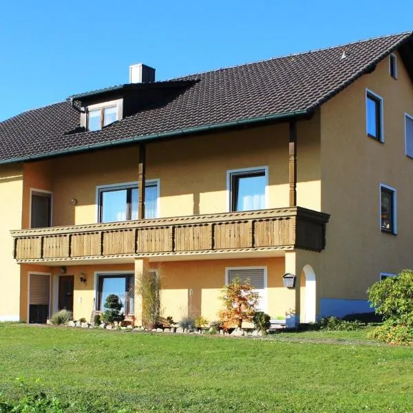 Ferienwohnung Träxler, hotel v destinaci Thanstein