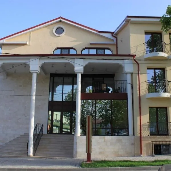 Hotel Anina, viešbutis mieste Tekirgiolis