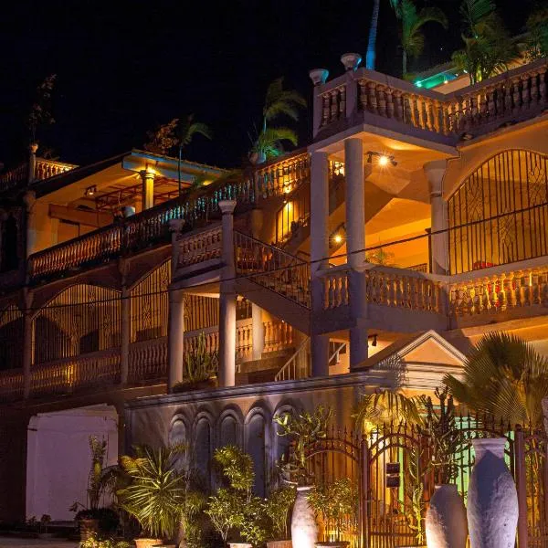 RoofTop Boutique Hotel Adults Only, hotel in Serekunda