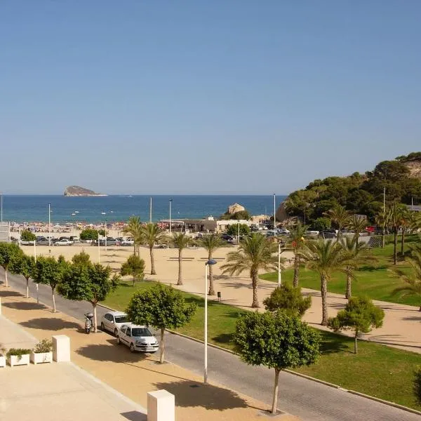 Benidorm apartamento segunda línea playa, hotel a Cala de Finestrat