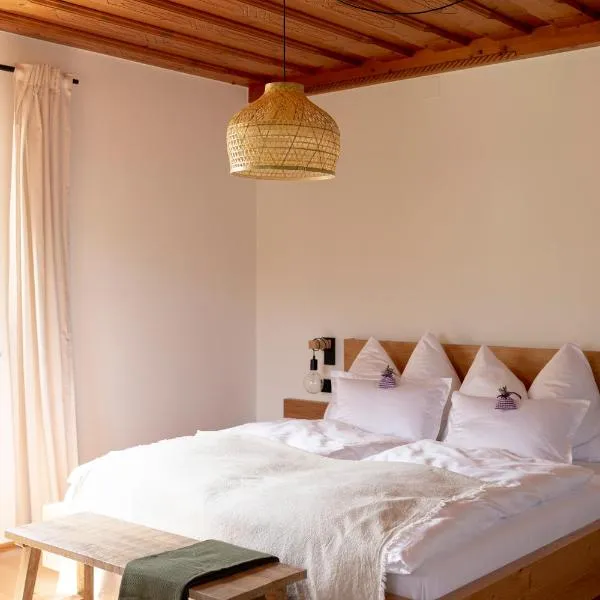 Winzer Appartements Kogler, hotel v destinaci Leutschach