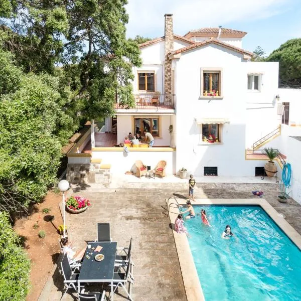 Casa Sa Posidonia -POSIDONIA SURF & STAY-, hotel v destinaci Ciutadella