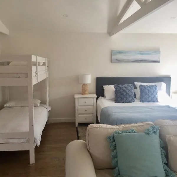 Bijoux Beach House, hotel v destinaci Freshwater