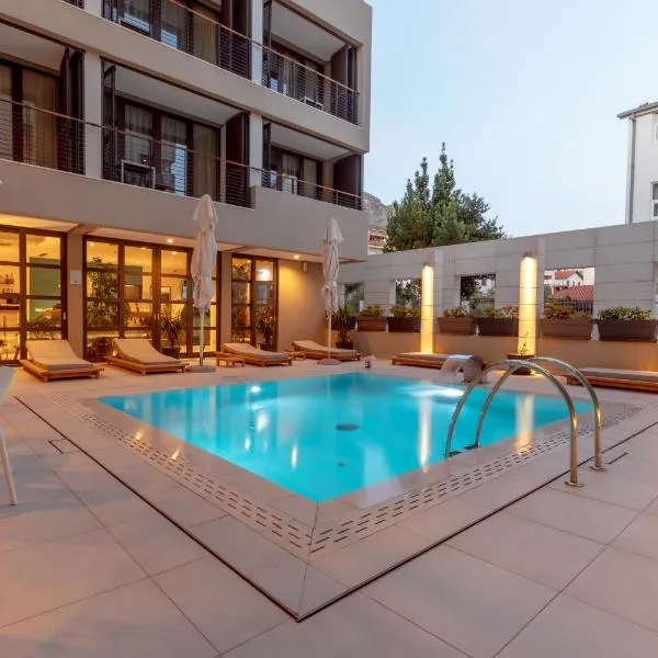 Hotel Nestos, hotel v Omise