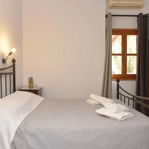 Laxesis, hotel di Posidhonía