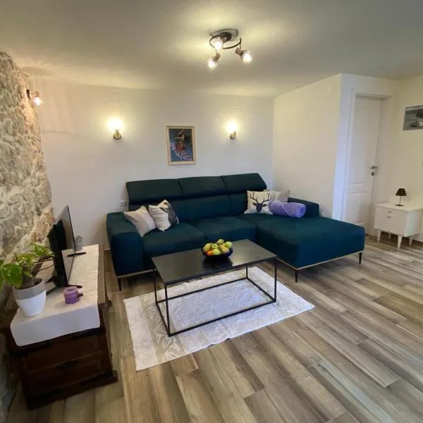 Apartman Veronika, hotel v destinaci Risika