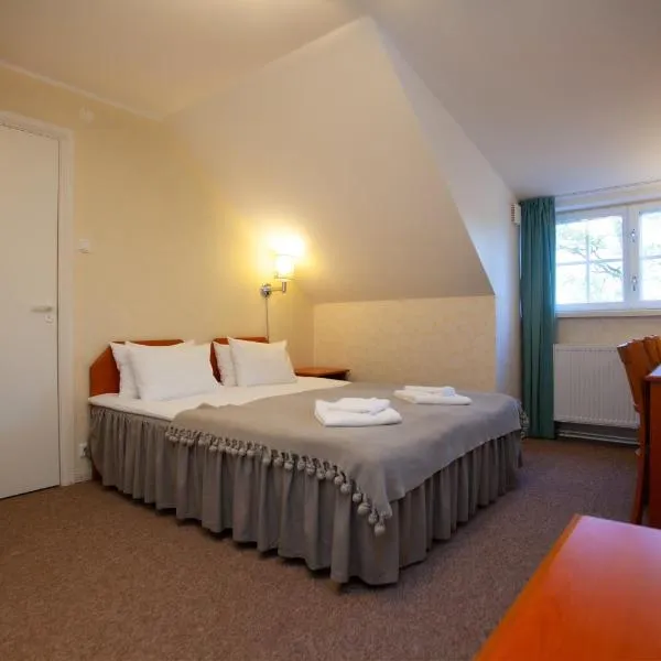 Loona Manor Guesthouse, ξενοδοχείο σε Austla