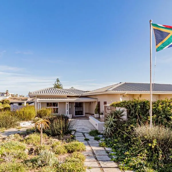 The Sir David Boutique Guest House, Hotel in Bloubergstrand