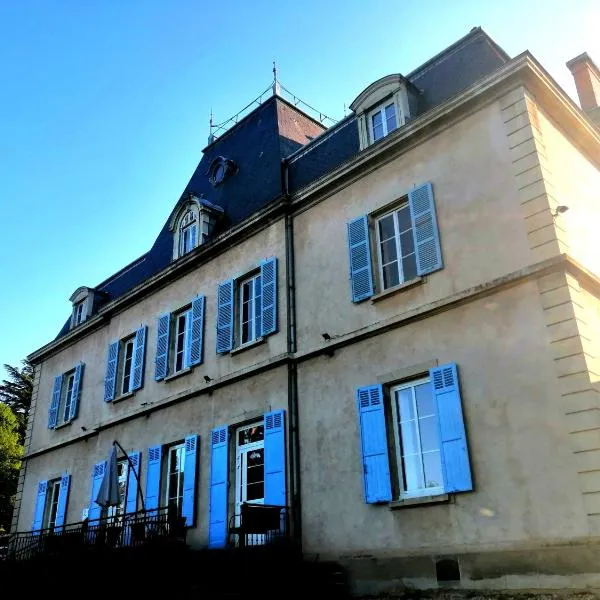 VTF Le Domaine Les Hautannes, hotel di Saint-Germain-au-Mont-dʼOr