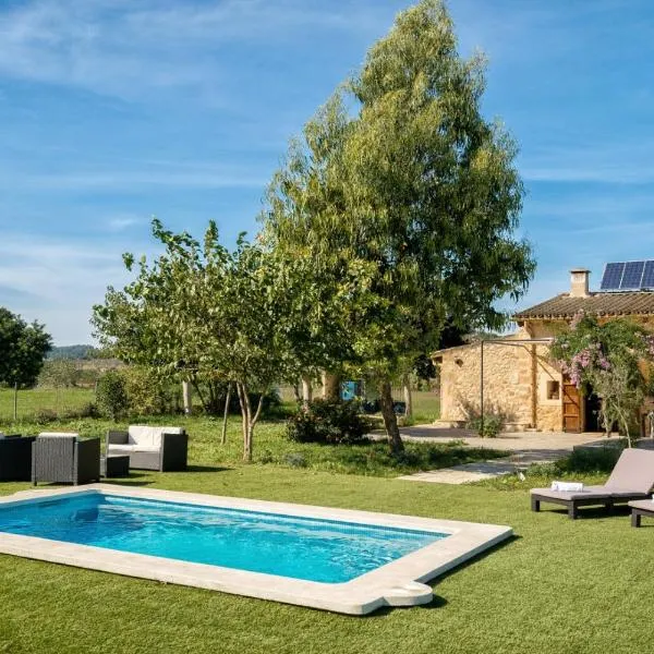 Es Camp Pla, hotel v destinaci Sineu