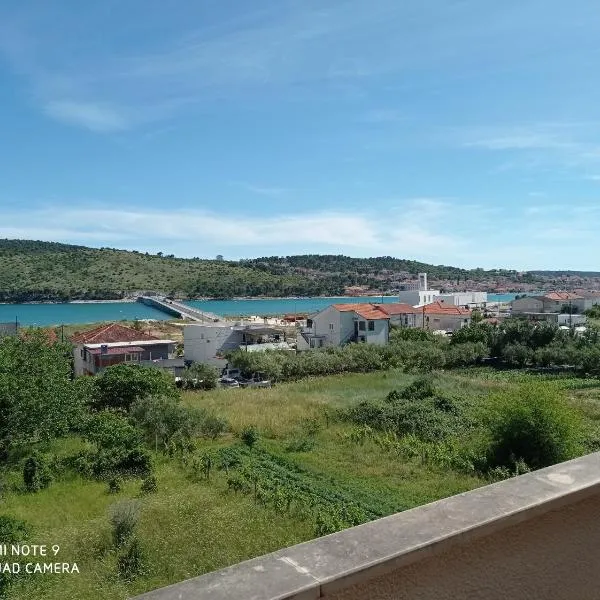 Apartmani Barišić, hótel í Trogir