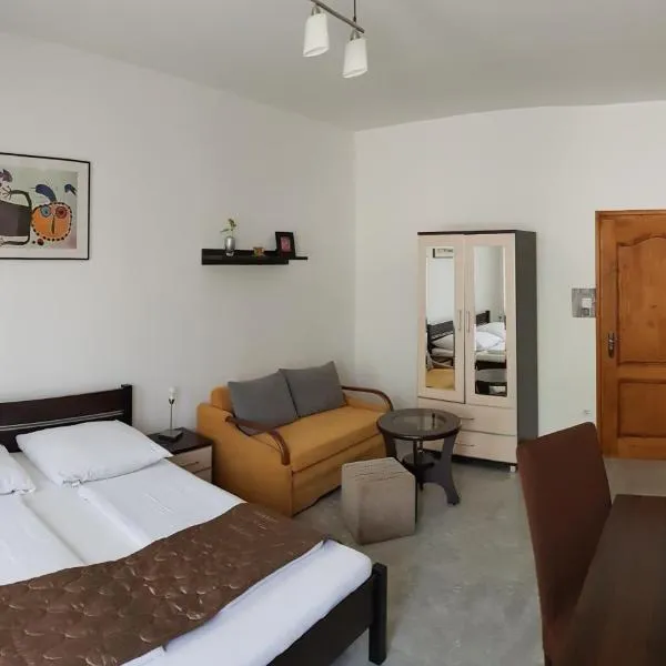 Aquarius Vendégház, hotel v destinaci Szeged