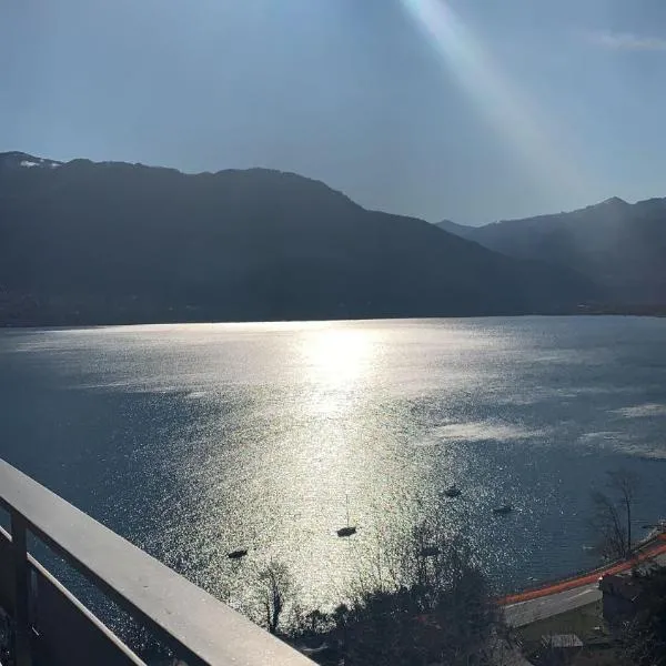 Suite bijoux On Lake Maggiore, готель у місті Вербанія