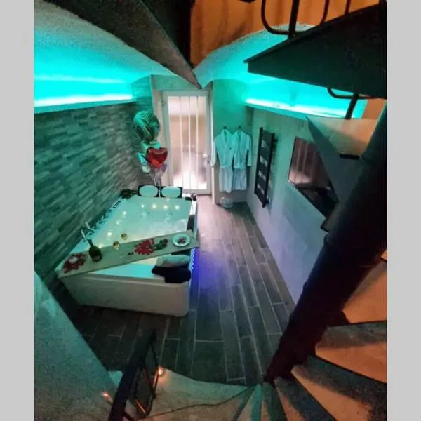 Arty room JACCUZI & SPA CENTRE VILLE HAUT DE GAMME, hotel in Mulhouse