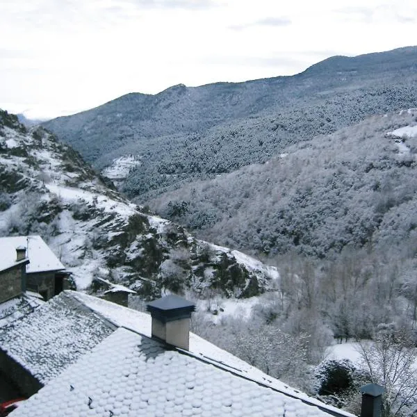 Cobert de Martí, hotel in Bayasca