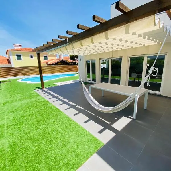 FamilyHost Charm Porto Covo, ξενοδοχείο σε Porto Covo