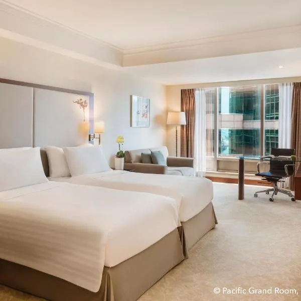 The Royal Pacific Hotel & Towers, hotel in Hong Kong