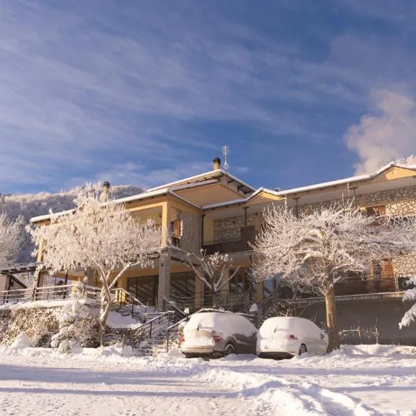 Zampakas Hotel Panorama, hotel a Stournaraíïka