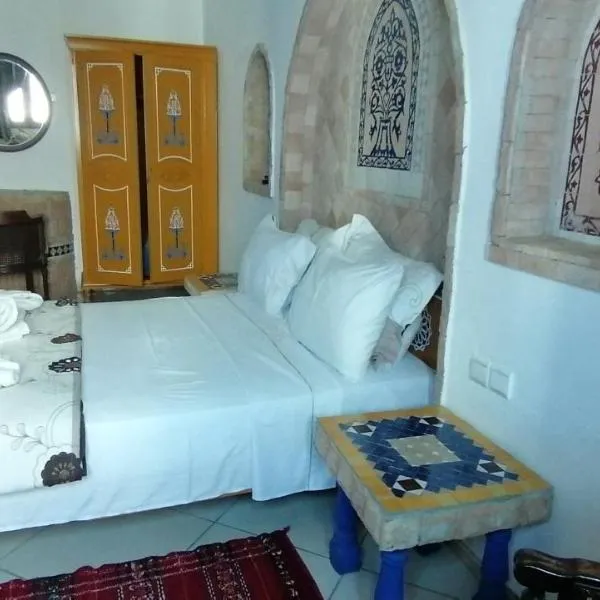 Pasta Plaza, hotel v destinaci Asilah