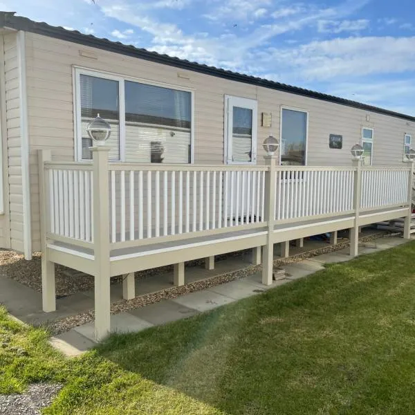 6 Berth Caravan Happy Days North Chapel St Leonards, hotel v destinaci Skegness