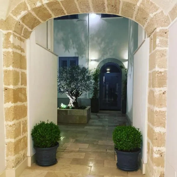 Satyria Apartments, hótel í Taranto