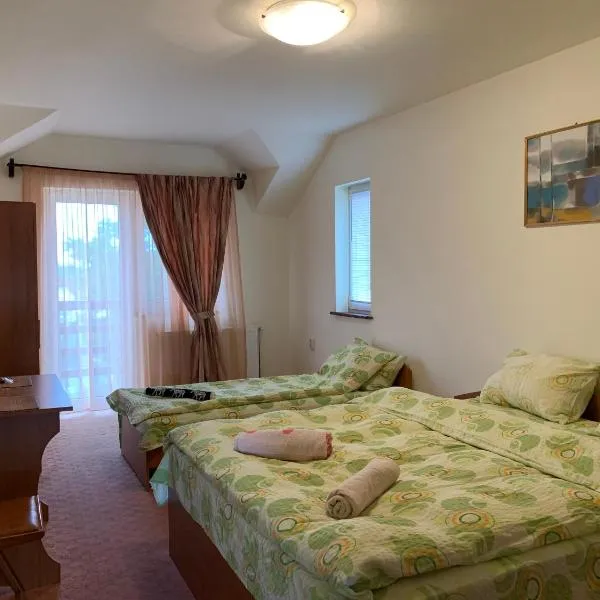 Casa Zmeilor, hotel v destinaci Tăşnad