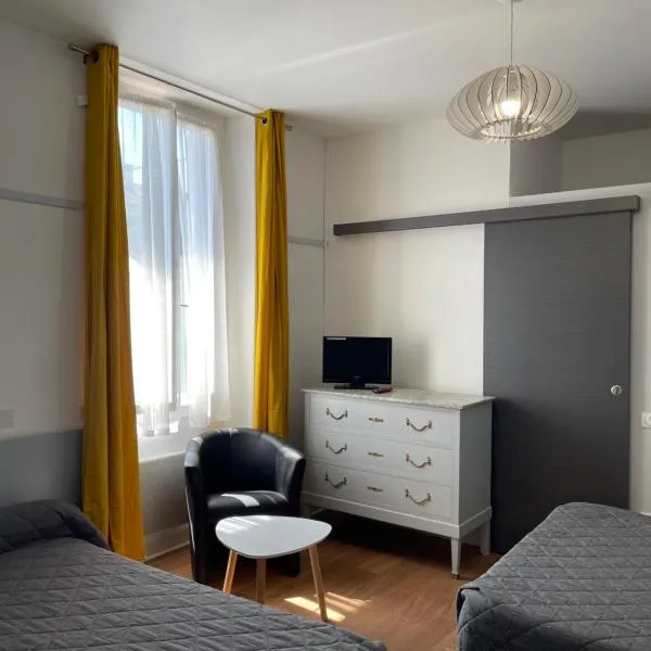 Hôtel du Clos Fleuri, ξενοδοχείο στη Λούρδη