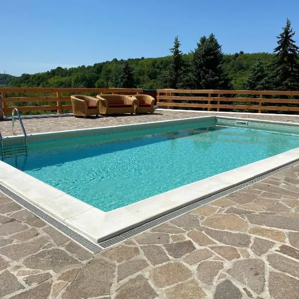 Le Ranch, hotel Cernik városában