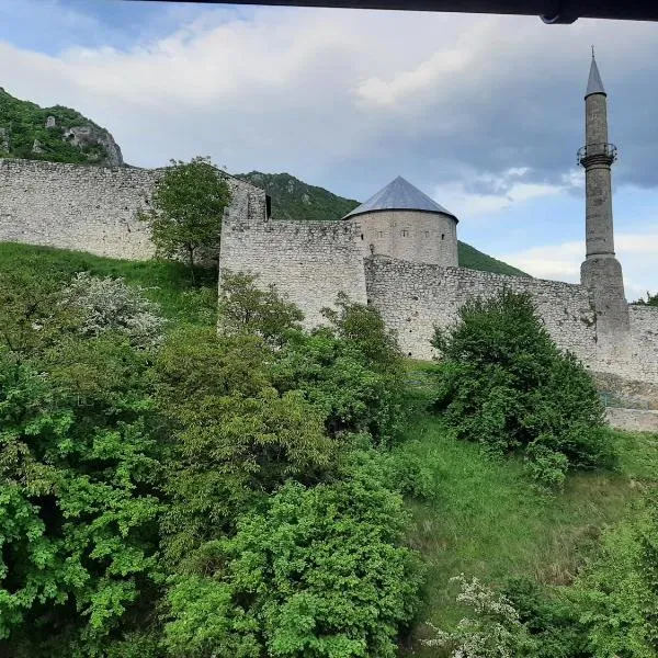 Stari Grad Migy Travnik Apartman, hotel di Višnjevo