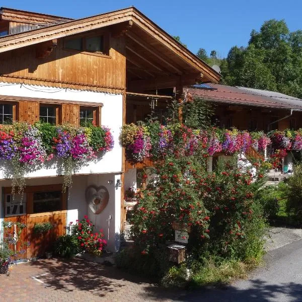 Badhaus, hotel in Steinberg am Rofan
