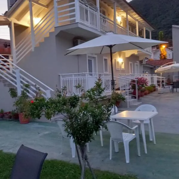 George studios 1, hotel u gradu 'Ipsos'