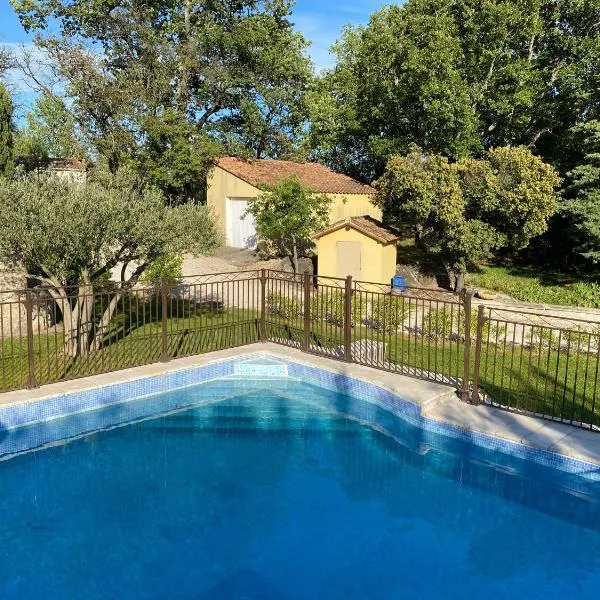 Studio au Pied de la ste Victoire, מלון בPuyloubier