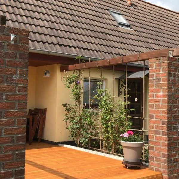 Ferienhaus Fienstorf、Steinfeldのホテル