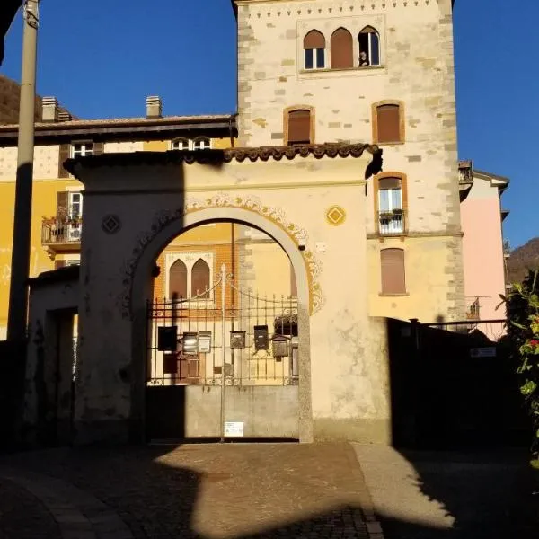 Canzo에 위치한 호텔 Bella Alda Beautiful Como Castle Penthouse