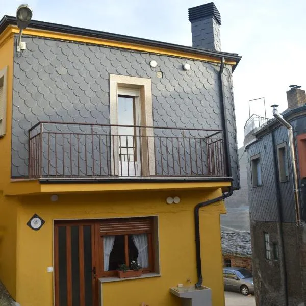 Casa Gelita, hotel in Puente de Domingo Flórez