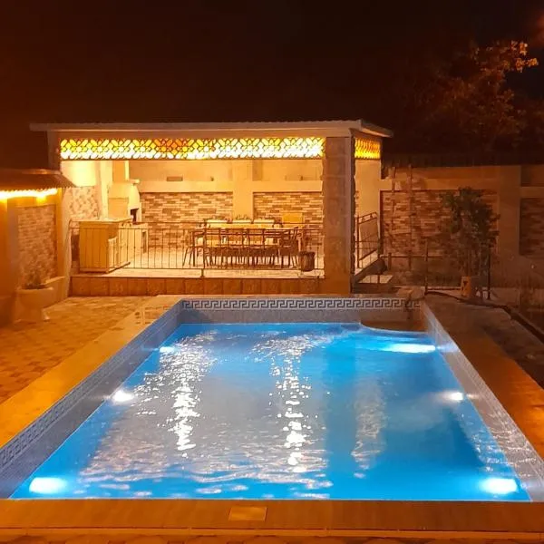 Adnan Garden Exclusive Villa, отель в Габале