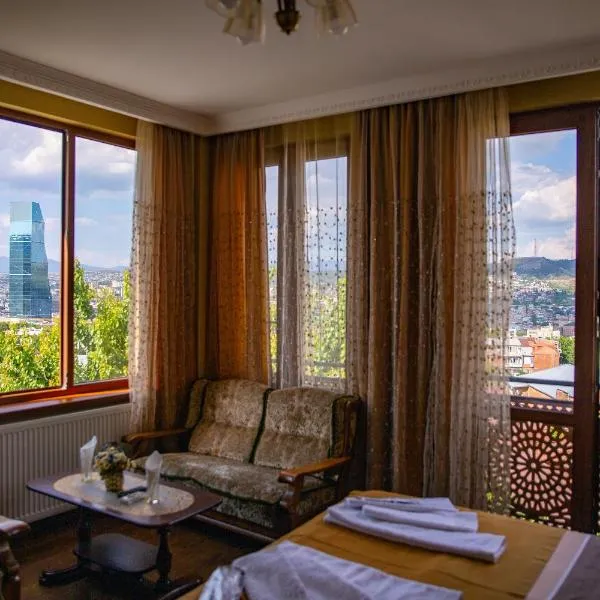 Family Hotel Kolorit Old Tbilisi, hotel v destinaci Tbilisi City